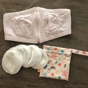 Pumping bra and nursing pads